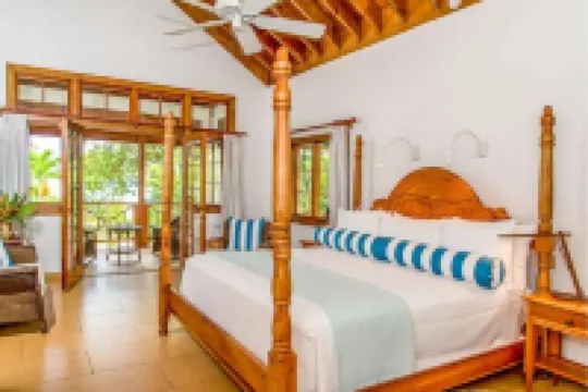 Idle Awhile Villa - Almond 4 Bedroom Villa