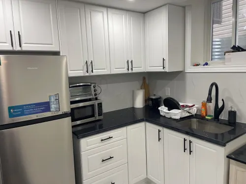 Basement Apartment in a quiet area (875 sqft)