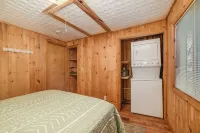 Peaceful 3-Bedroom Getaway on Loon Lake – Paddle, Hike, Unwind Hotels in Plainfield Township