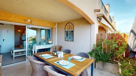 Incredible sea view-beach 300m away-pool-parking-fully renovated-2 bedrooms