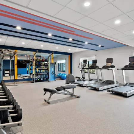 Hampton Inn & Suites by Hilton Corona