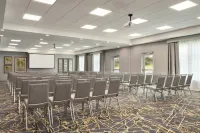 홈우드 스위트 바이 힐튼 맥도노우