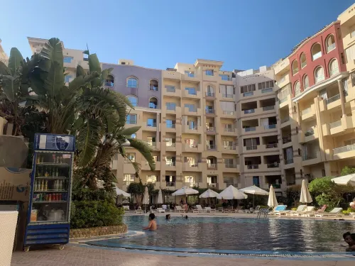 Triple room compund pool view chaletFloranza Hurghada 2 mints away from z sea