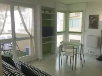 Grand Studio en Hyper Centre au Calme à 100 de la mer et du Port