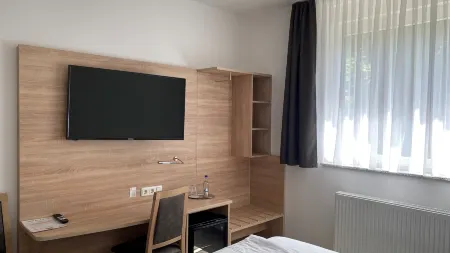 Hotel Gloria Отели в г. Юлих