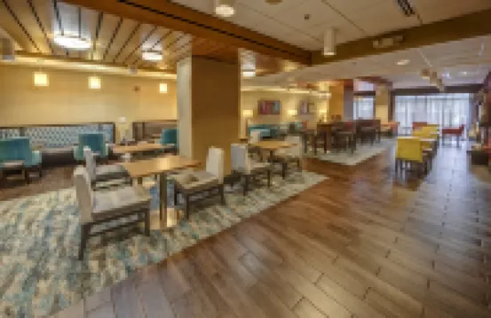 Hampton Inn Nashville-Vanderbilt Hotels near Parthenon