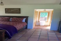 Tranquil Equestrian Retreat in Shadow Hills – Ideal for Extended Stays