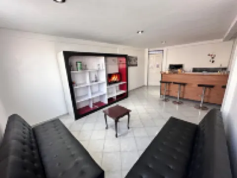 Suite#12|Close to Auto. Mex-Qro.