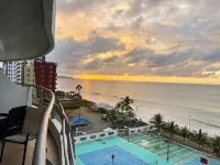 APARTMENT SEA VIEW RESORT FONTAINEBLEAU TONSUPA, SWIMMING POOLS PRIVATE BEACH Hotels in Tonsupa