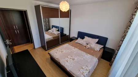 MMT SweetHome2 with 1 Bedroom + 1 Living room Отели в г. Плоешти