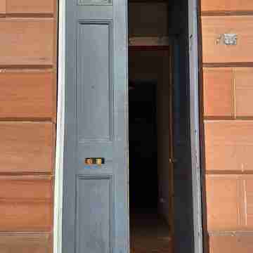 Glasgow West End, Ground Floor Main Door Apartment. Others