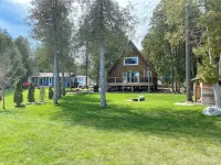 Beach front cottage rental on Manitoulin Island Hotel a Manitoulin District