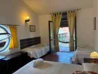 Bracciano Lake Farmhouse - Room Viola Hotels in Anguillara Sabazia