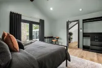 Suncrest Solace. Lake. Pool. Spa. Luxury. Yours.