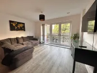 1 -bed Apartment Close to Gatwick Airport