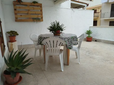 Cozy vacation home in Terrasini a stone's throw from the sea and the historic center.