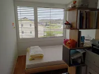 Room in our family home, close to the station and services Hotels in See District