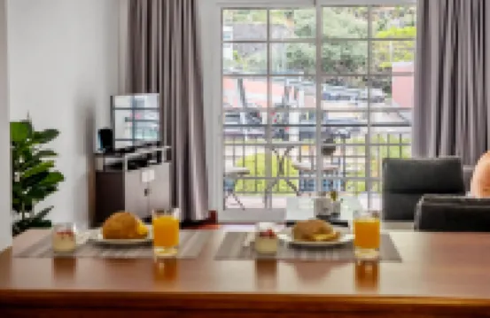 Homie的佩斯塔納之巢