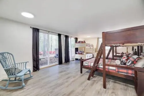 5BR, Speakeasy, Fire Pit, Pool Table, HotTtub