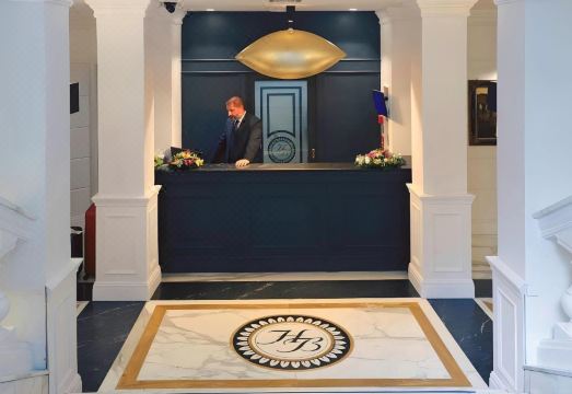 호텔 바르베리니 외관 이미지