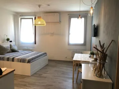 Casa Vetrai Overlook Canal in Murano - Venice Hotel a Murano