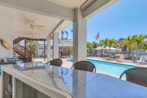 Waterfront Paradise in Englewood, FL – Bring Your Boat and Fishing Rods!