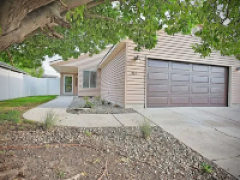 3-bedroom house in charming Jerome with AC Hotels in Jerome