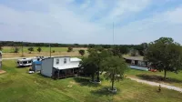Lake Leon Cozy Cabin and RV park - Chalets