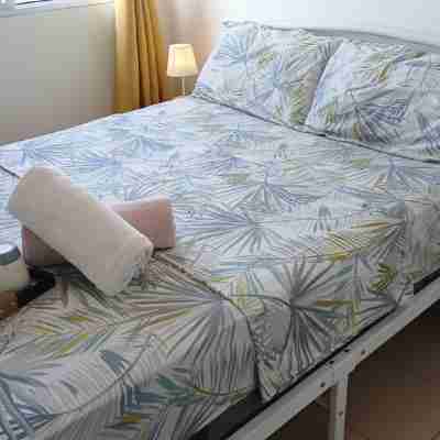 Spacious 1BR at Marina Spatial w/Pool - Dumaguete City Rooms