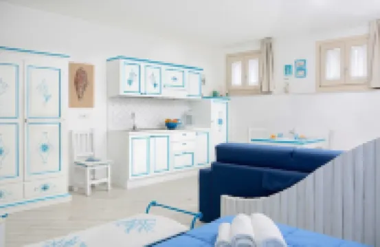 Studio apartment 100 mt from Rena Bianca beach, S.Teresa Gallura