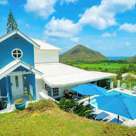 Truly a "Beach House 'N' Paradise" Saint Lucia W.I