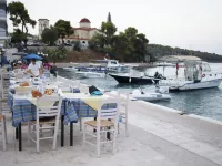 Villa Arian with great sea view, great pool and 6 minutes walk from the beach 埃皮扎夫羅斯住宿飯店