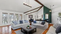 Honey Dreams on Lake McQueeney.  Within minutes to tons of local attractions!