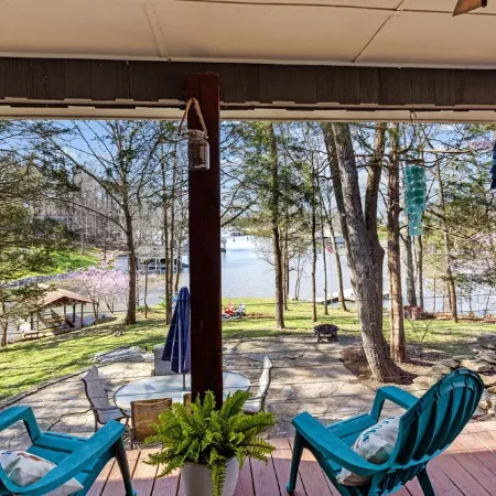 Hyco Haven with Hot Tub