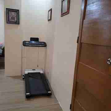 Comfortable and Cozy 2 Bedroom 2nd Floor Apartment Others