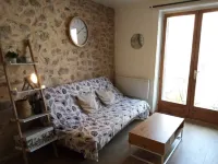 Studio with balcony - view of esplanade-centre ville