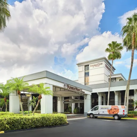 DoubleTree by Hilton Hotel & Executive Meeting Center Palm Beach Gardens