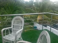 Modern house with swimming pool surrounded by nature Hotel di Chamouny