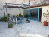 Casa Conti. Elegante Pied à Terre nel Centro Storico di Scicli Perla del Barocco