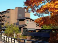 Yamanaka Onsen Kagari Kisshotei Hotels in Kaga