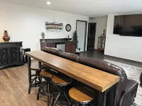 Spacious 4-bedroom house with AC, WiFi in NW Lincoln