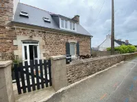 TY Louis  for 4 Persons above Loguivy Harbour and Beach