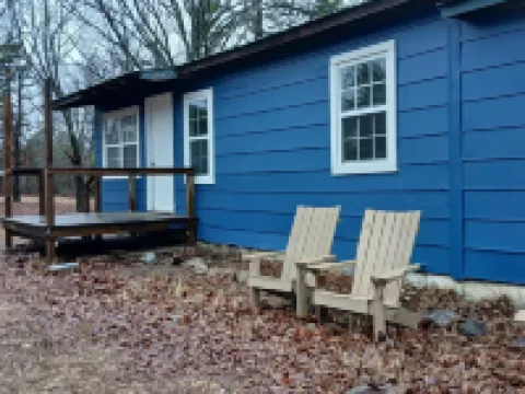 Tyler Bend and Gilbert area 2-bedroom cabin