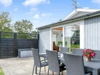 "Gisella" - 900m from the sea