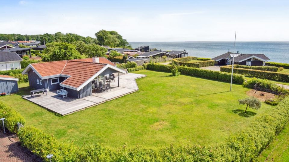 "Nahele" - 150m from the Sea