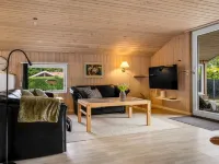 "Irlin" - 850m from the sea