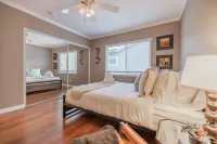 @ Marbella Lane - Charming 4BR Bungalo for Relaxing Retreat