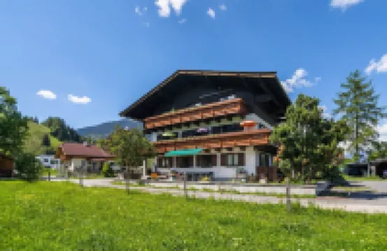Contemporary Apartment in Maishofen Near Ski Area