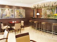 HG City Suites Barcelona Hotels near إف جي سي - بلاسا مولينا