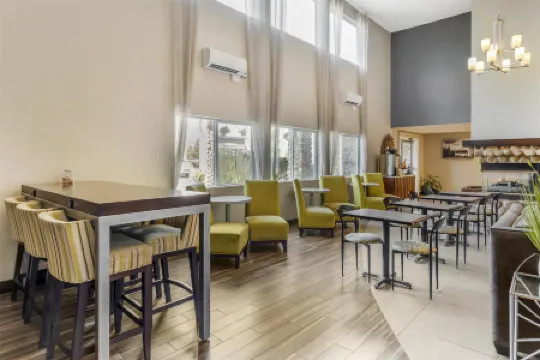 Best Western Plus Wenatchee Downtown Hotel